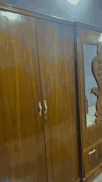 غرفه نجاره تزكام ثكيله داخل خارج صاج مستخدمه نظيفه السعر ٦٠٠. العنوان الحله ***********
