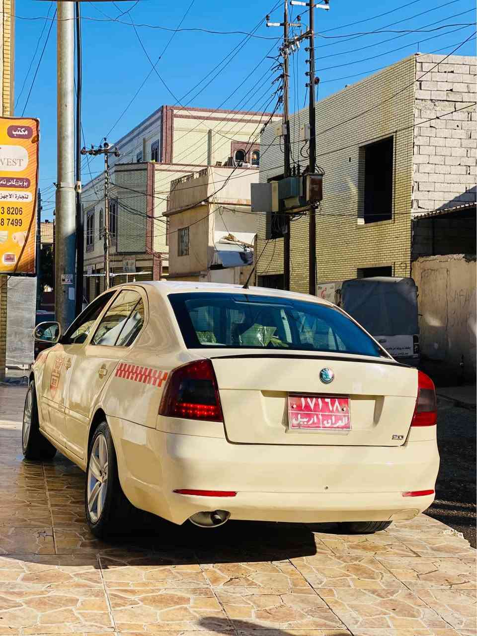 سکۆدا ٢٠١٣ مەکینە ٢٠ مرخوبی جیتە گێر مەکینە تەبریت  بەشەرت خازی ئیتاڵی لەسەرە خرامە ١٣ وەرەقەی لەسەرە 
حیزام سبوخ  سحری ٨٩ وەرەقە کەمیک مەجال 
0750 314 43 03 
واتسئەپ ڤایبەر أربيل, العراق
