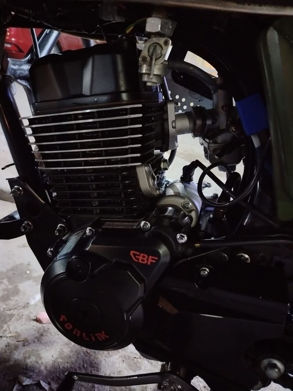 سلام عليكم شباب سونك 2025 لل بيع محرك 200 ccدراجه كفاله عامه نقصهه بس شاشه مالتهه كلبت الكفاح عليهه ماكو السعر 750 وبيهه مجال عنوان بغداد الوزيريه ***********
