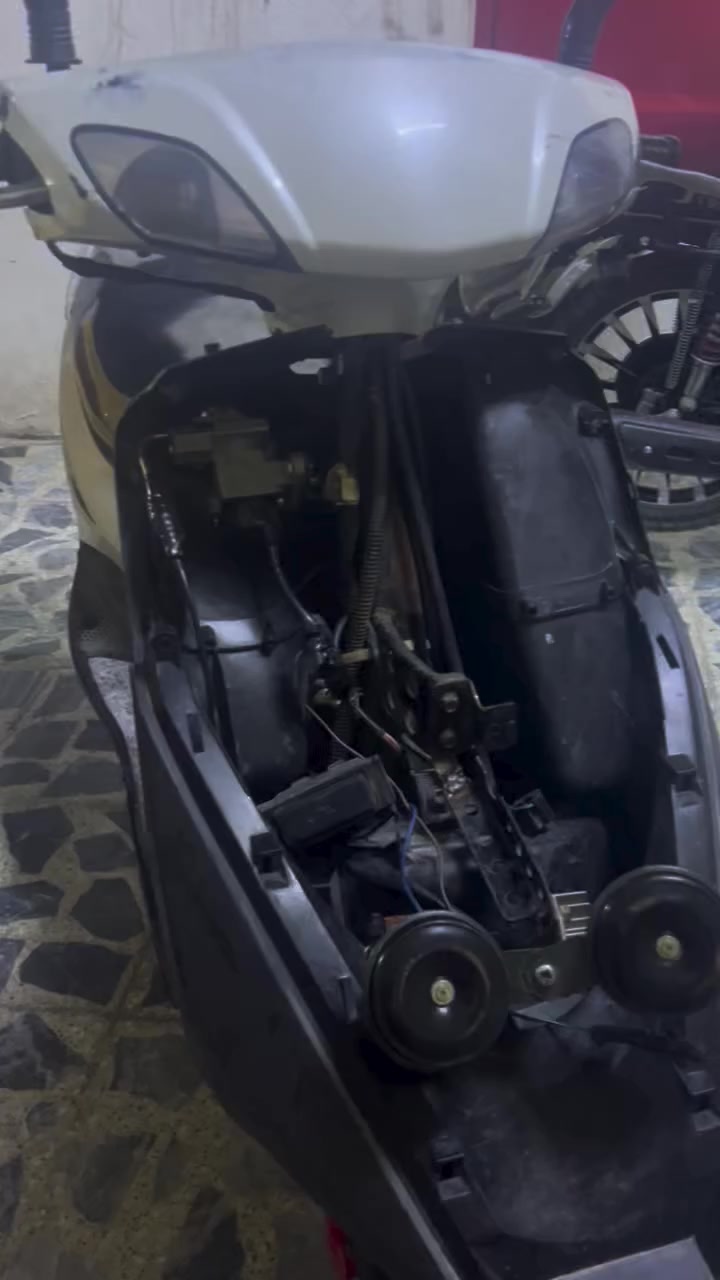 ‏سلام عليكم حبيبي دراجة فريز 500وبيها مجال شراي ‭٠٧٧٥ ٩٦٩ ٧١٢٢‬
