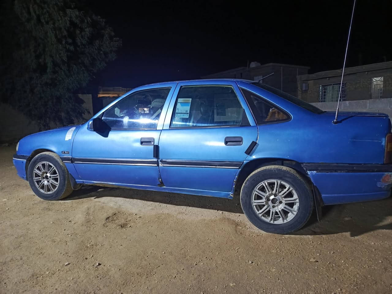 السلام عليكم فكتره للبيع محرك 1600 حديده الرقم ***********
