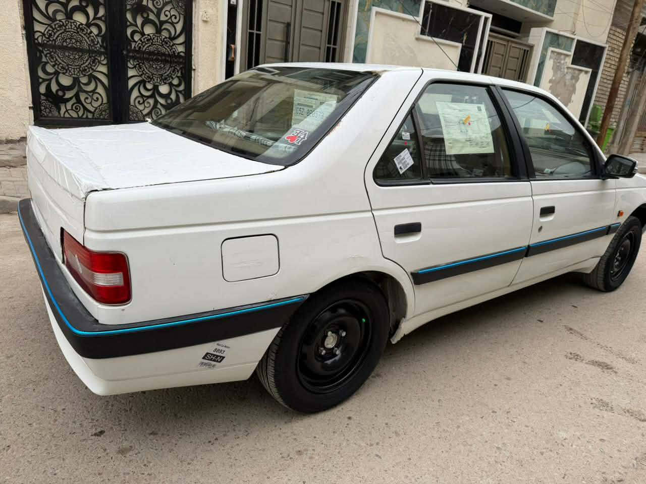 عليكم بيجو لميس مديل ١٣مسجله ١٢داخل بيجي كير او محرك مكفولات كهربايات كل شغاله داخل مدوشم جديد رقم بغداد سنويه٢٣ مكان السيارة بغداد العبيدي  السياره لا ضربه قويه ولا تبديل بس جاملق خلفي هاي صورها صدر امامي خلفي جديد مال اليوم كدامك شرط التحويل الي شراي يتصل علا الرقم ***********صاحب السياره اني مكلف بل نشر
