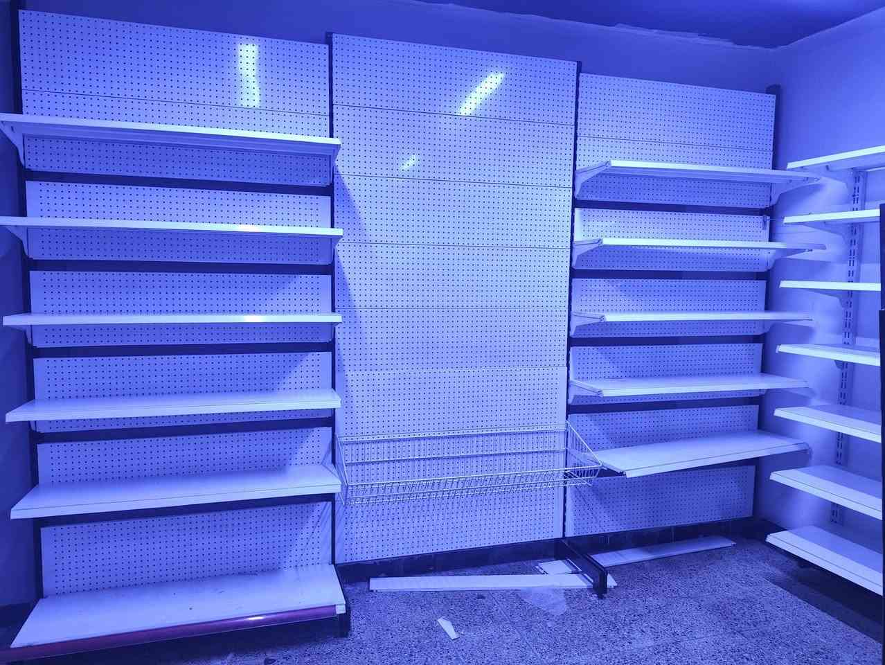 السلام عليكم
رفوف حديد ثقيل عدد 12 نظيف جدا 
سعر الواحد 80 الف 
العنوان بغداد الدوره جمعية خير الله


**إذا كنت صاحب هذا الإعلان وتريد حذفه لأي سبب، رجاءا أرسل رسالة إلى الدعم الفني**