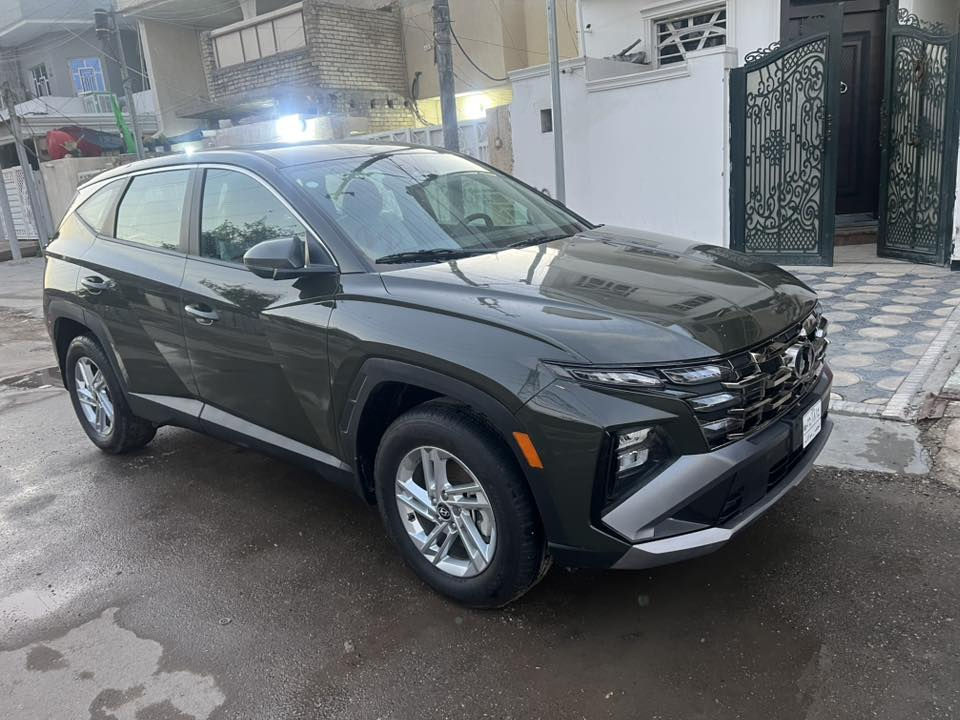 ااسلام عليكم توكسان موديل ٢٠٢٥ سيارة فول عدا بانوراما جديدة حيل ماشية ٢٠٠٠ حادث جداً بسيط سطحي بس بنيد راديترات وبدنة لايتات شركة سيارة زيرو كارتون الله شاهد داخلة كتاب شهداء واللي بسمة يسوي وكالة شكد ماتريد دخول جديد السعر ١٩٥ وبيه مجال الاتصال على رقم ***********
