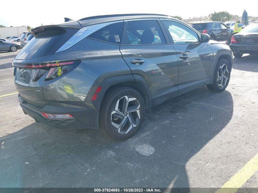 سلام عليكم توسان 2023 للبيع وارد امريكي بدون ايرباك مواصفات SEL ماشية 9200 للأتصال ع الرقم ***********
