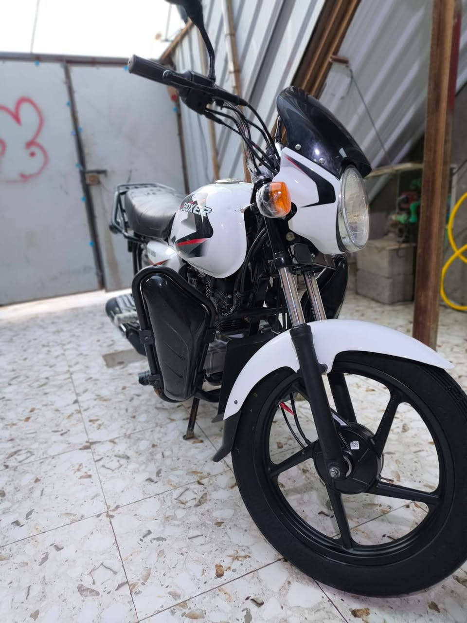 سلام عليكم شباب درجه بوكسر موديل 2023طالع بل 25 درجه حيل نضيفه و ما مفتوحه درجه سنويه 2450و بيه مجال الله شاهد محتاج وريد ابيع***********هذا بيه وتساب وخذا ثاني***********هذا مفتوح اتصال
