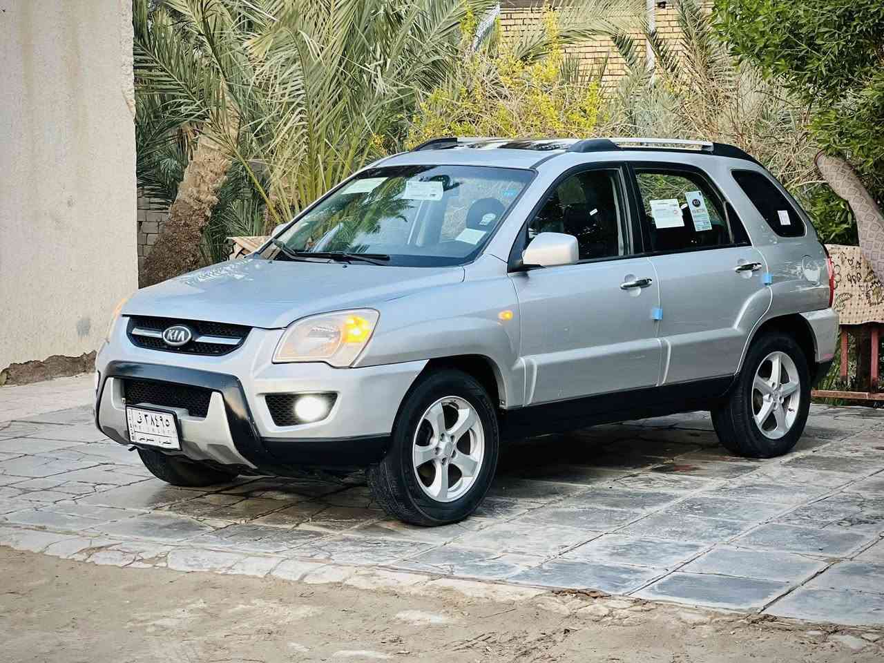 السلام عليكم 
للاستفسار ***********
كيا سبورتج موديل 2010  وارد كوري رقم بصره تحويل مباشر سنويه مشروع وطني ل 27  سياره جاهزه ع الأخير ماشيه 189 فقط محرك 2000  دوش شرط ما مفتوح لا بخار ولا صوت سياره فول مواصفات  كفاله من الفتح والتبديل والضربة ماعدا رشات صبغ كلش بسيطه  بالجاملغ الخلفي  ومقدمه الجاملغ الأمامي باقي مكفول حت من البارد والزنجار والخياس بدي كلش حلو تبريد ثلج حداديه صدر امامي وخلفي كهربائيات كلها شغاله مواصفات فتحته تنته حساسات خلفيه كشن كهربائي تحكم ستيرن كامره  السعر 110  وبيها مجال بسيط مكان السياره ناصريه رجاء بس الشراي يتصل
