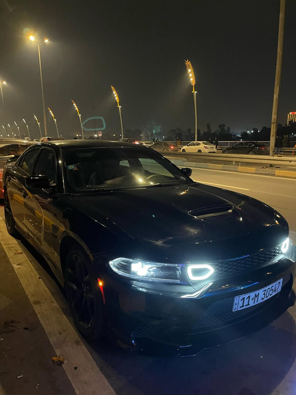 دوج جارجر RT 5.7 🇺🇸
موديل : 2023
لون : اسود  
محرك : 8 سلندر 
وارد : امريكي 🇺🇸
ماشية : 18 الف ميل
حادث : تكمه خلفية عكس سايق فقط 
مواصفات : كنتاره مخمل اسود  RT
نظام Super Track pack 
تشغيل عن بعد
شاشة كبيره 
حساسات 
سماعة سستم Alpine مضخم 
شفتات گير بالستيرن 
لايت ليد 
Carplay 
شوتة رياضية 

رقم كلش حلو برغي ماناقصهة من كير ومكينه وحداديه كفاله 
سعر 265 
للبيع فقط  
للتواصل مراسله صفحه او الاتصال على رقم  ***********
        ***********
