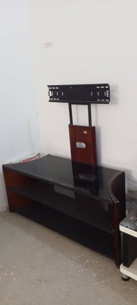 ميز • ٤ قطع • نضافه فول