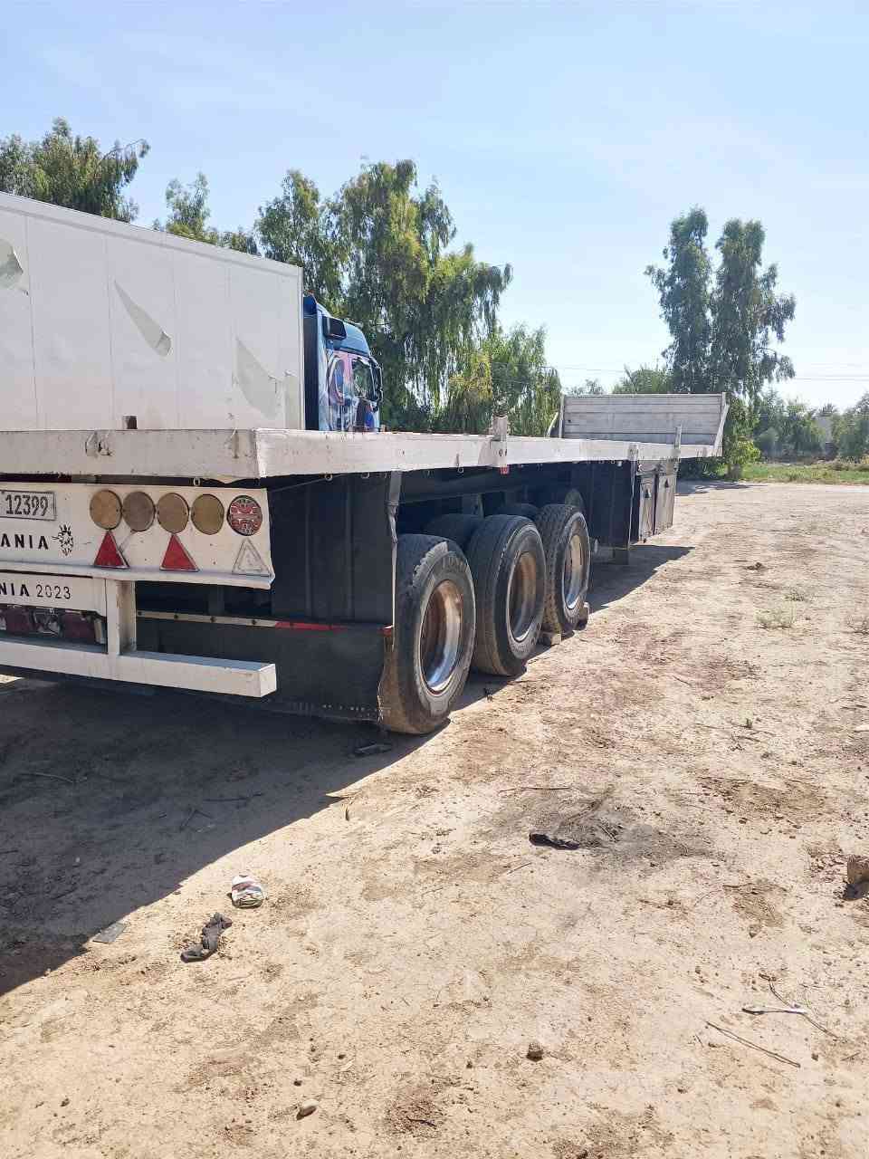 سلام عليكم عربانه لبيع حداديه 4محاور 1360 شاصي 16 نتصل ***********
