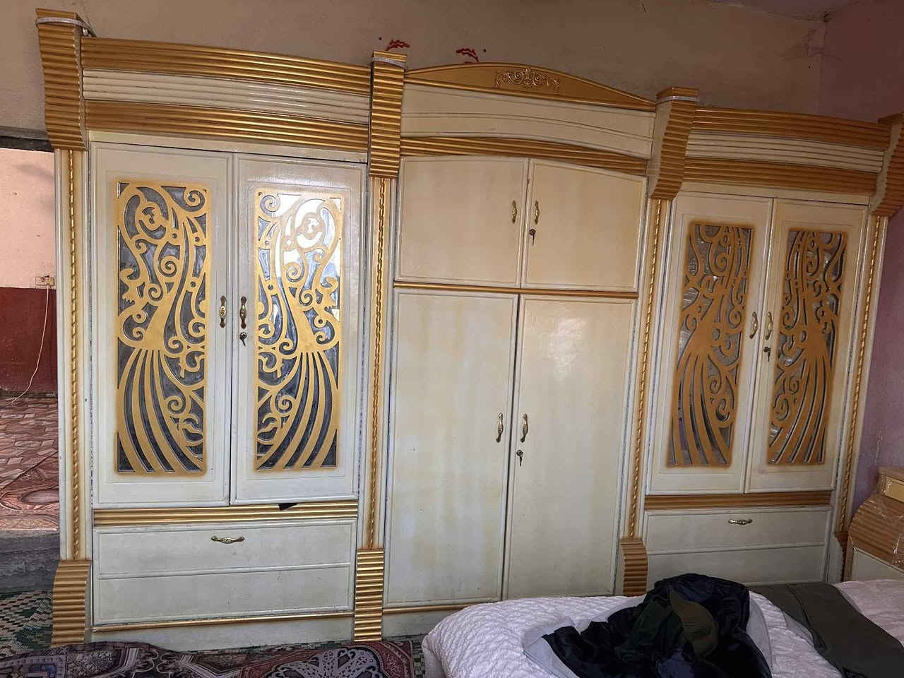 غرفه أخت جديد ايضرر مابيها كنتور بجيس وباقي ملحقاته جدد مكان بابل جبله سعر 850 ابيه  مجال ***********
