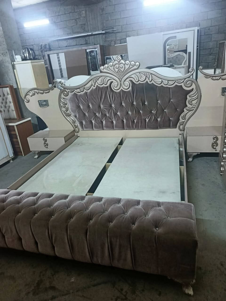 سلام عليكم غرفه نوم للبيع  غرفه كامله شراي تعال خاص عنوان كركوك مستعجل بيع 🤍


**إذا كنت صاحب هذا الإعلان وتريد حذفه لأي سبب، رجاءا أرسل رسالة إلى الدعم الفني**