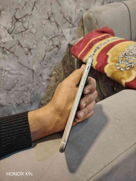 سلام عليكم ايفون 11ذاكره 128جهاز وتربرو دبل خط شرق اوسط جهاز مكفول من كلشي زلغ واحد مابي وياكرتونته الاستفسار خاص اوالاتصال علارقم ***********
