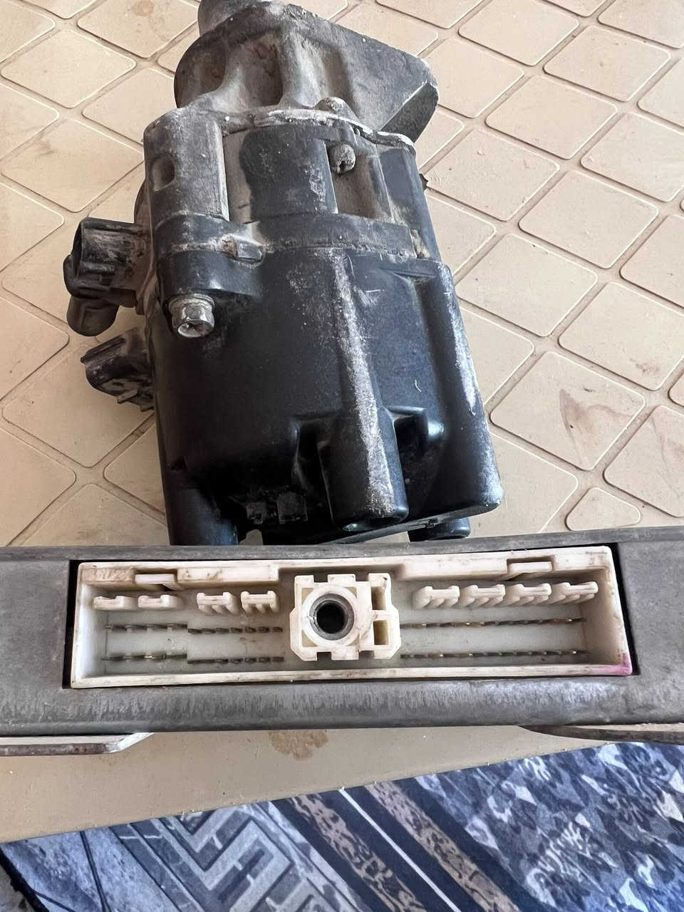 للبيع مال نيسان زاد دشبول زاد طبلون زاد لايتات جدد اصلي شرط زاد دعاميه خلفيه اصلي رقم تليفون ***********
