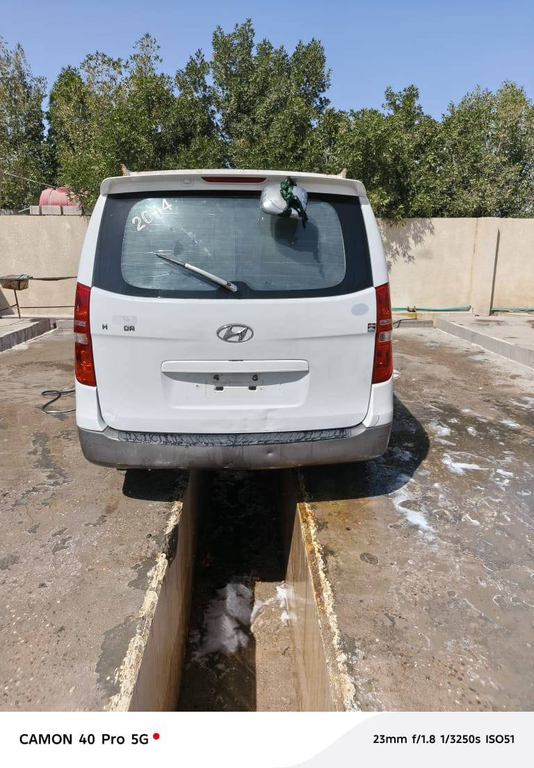 سلام عليكم ستاركس للبيع ٢٠١٤ مفتوح ومحور مسكر سيارة خير من الله رقم بصره نكليزي
سعره ١٦٠ وبيه مجال 
شراي يتصال ***********
