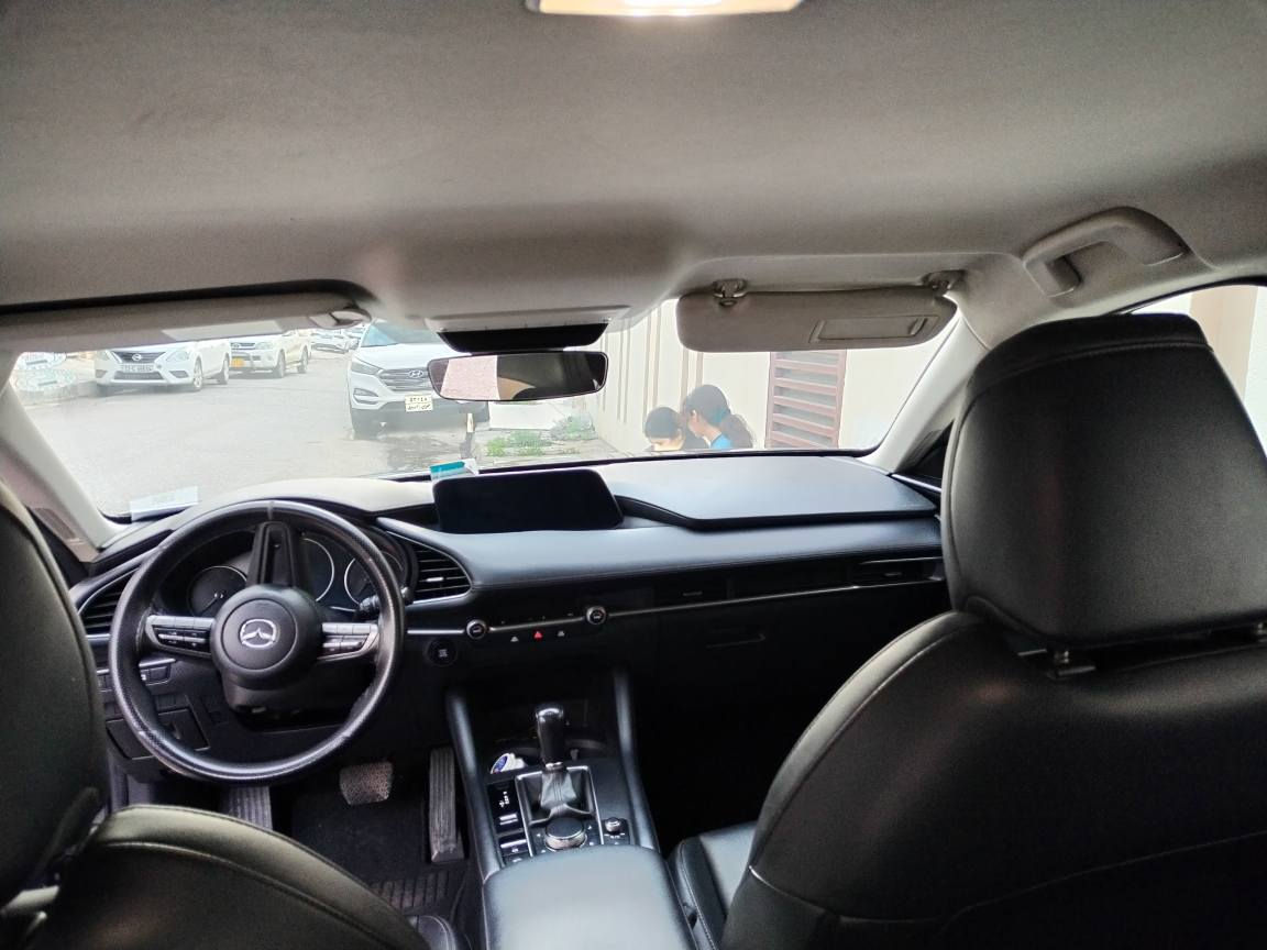 مازدا 3 موديل 2022 مه كينه 25 بى توربو بى ده بل ئه كسل .. بى بوياخ .. بى هيج ئيرباكيك .. .. 
كير و مه كينه و ته بريد به شه رت .
هه موو موا سه فاته كانى ديارن بيويست به وو تن ناكا   .         *********** 
للبيع مازدا 3 موديل 2022 محرك 2.5 سكاي اكتيف بدون تيربو بدون دبل اكسل و بدون صبغ ... بدون اي ايرباك  المواصفات معروفه بهاي السيارات  مايحتاج اذكر كلشي أربيل, العراق
