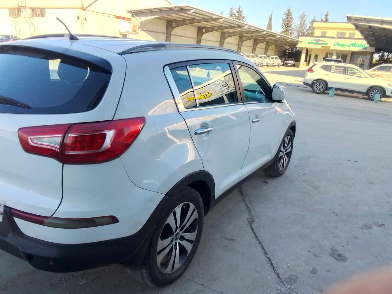 کیا مۆدێل 2013 تەعدیل سورعەو کامیرە حاسە بێعەیب سەنەوی تازەیە بەناو خۆمانەوەیە سعری 115گەڵاو مەعامەلە ڕەقەم تەلەفون ***********
