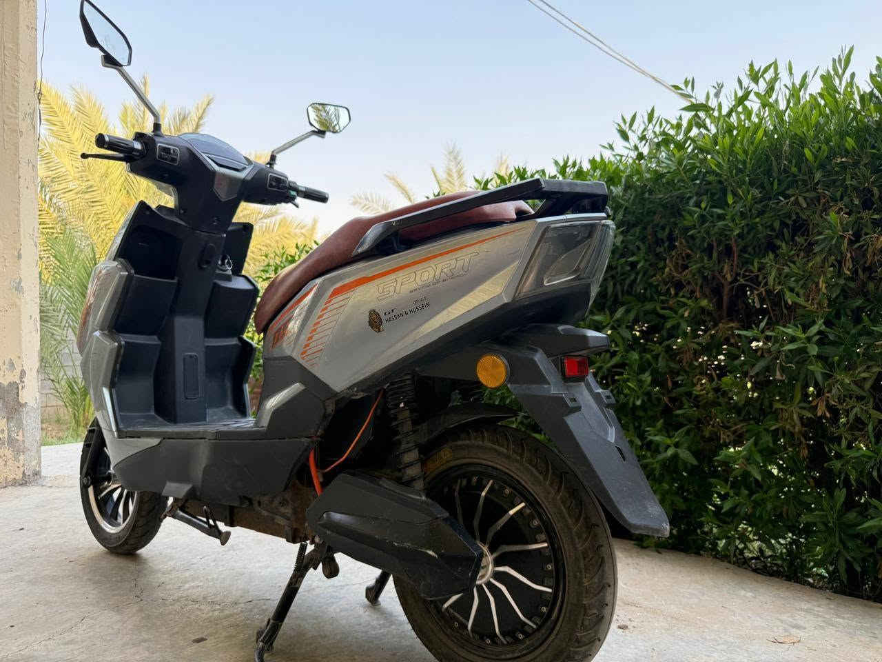 السلام عليكم ورحمة الله وبركاته
دراجة شحن للبيع موديل ٢٠٢٥
 بطاريات ٥
البطارية ٣٢ امبير 
نقص فقط چاملق أمامي 
السعر ٥٠٠
بعقوبة ***********
