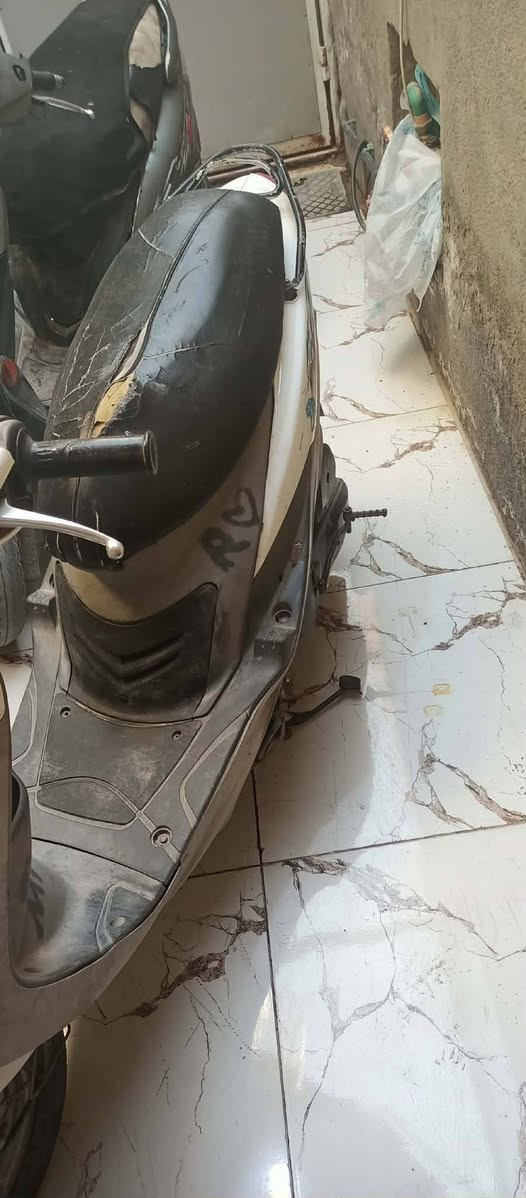 ماكس للبيع شغاله كلشي بس سلفه واكف مفتوحه ولفات بس دراجه متروكه صارله شهر السعر 550 بيه مجال


**إذا كنت صاحب هذا الإعلان وتريد حذفه لأي سبب، رجاءا أرسل رسالة إلى الدعم الفني**