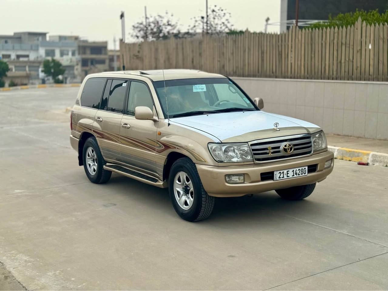 تويوتا لاندكروزر موديل ٢٠٠٣ (اصولي) 

سعرااا ١٤٦ و مجال قليل 

مكااان كركوك اسكان 

سيارة  مكفوول بس جاملغ صبغ بدون دواخل و ضربة 
فووول فوول مواصفات سلايت  شاشة حساسات ثلاجة و اوتوماتيك 
٧ راكب داخل  فورميكا  فور ويل و ئاريل  و كوبون بنزين موجود 
گير و محرك بشرط بدون صوت و بخار و صرف گير اوتو 
سنوية و هزة و زينكة كلهم جديد بشرط تحويل و وكالة 
تحويل (اصولي ) يعني تحويل (اصل )

*********** اسياسيل 
*********** كوره ك كركوك, العراق
