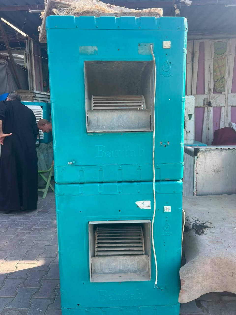 غراض نظيفه للبيع كلمن وسعره *********** ديوانيه مركز

