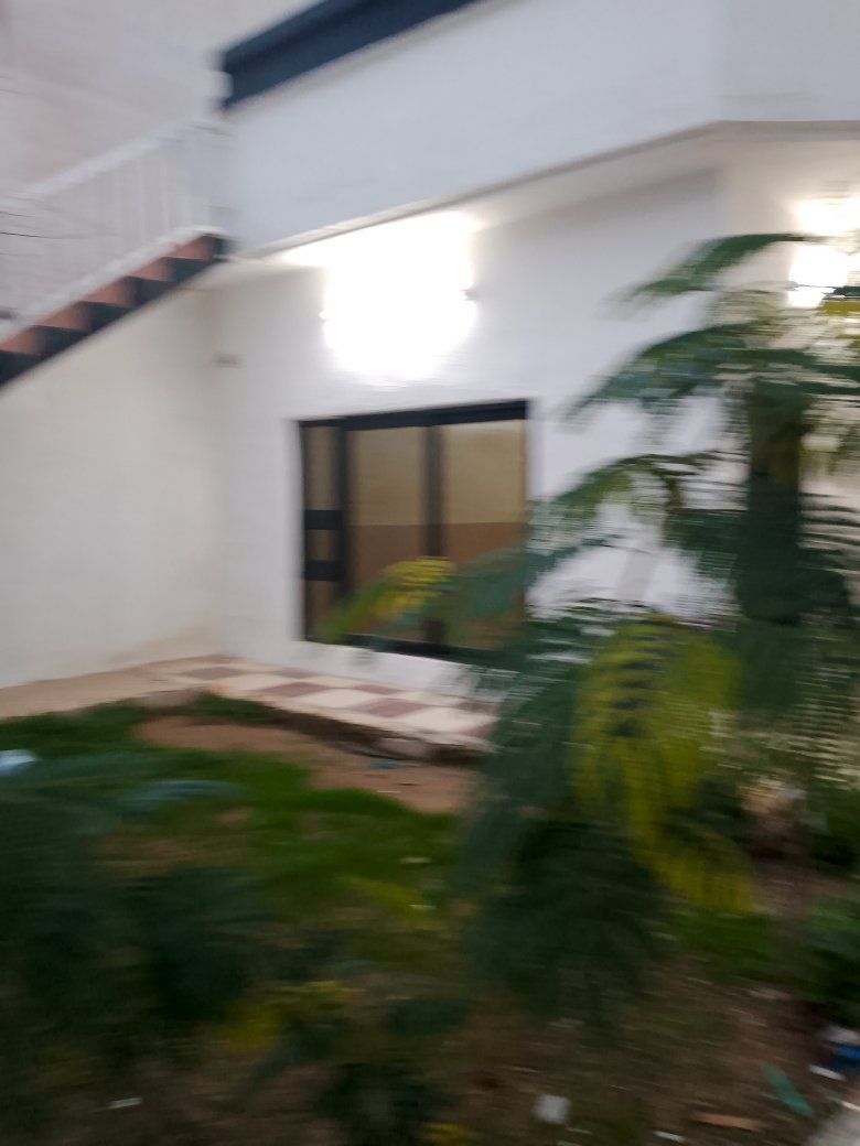 بيت للبيع مساحة ٢٠٠ م طابو صرف في كركوك حي عسكري خلف صيدليه كردستان بيت طابقين كاشي سراميك درج داخلي وخارجي طابق ثاني مثل طابق اول غرف نوم واستقبال وصحيات سعره ١٤٥ مليون للمزيد من المعلومات اتصال على رقم مبايل *********** او زياره موقع مكتب في كركوك حي عسكري مقابل بنزين خانه جهان
