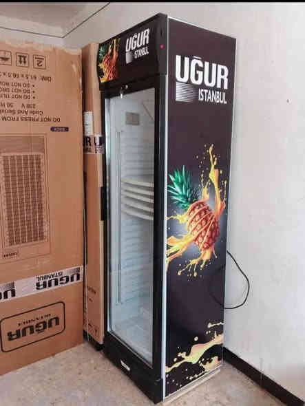 عارضات عمودية جديدة بالكارتون
سعر الوحدة ٣٥٠  الف وبيها مجال 
بغداد الشعب ***********
موجود اتصال واتساب
