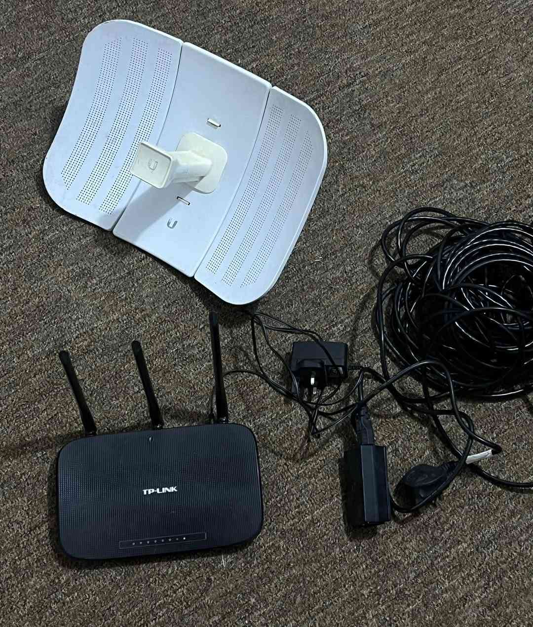 شبكة كاملة نظيفة على الشرط ٤٥ الف قفل بدون عملة العنوان الكوفة حي ١٧ تموز ***********
