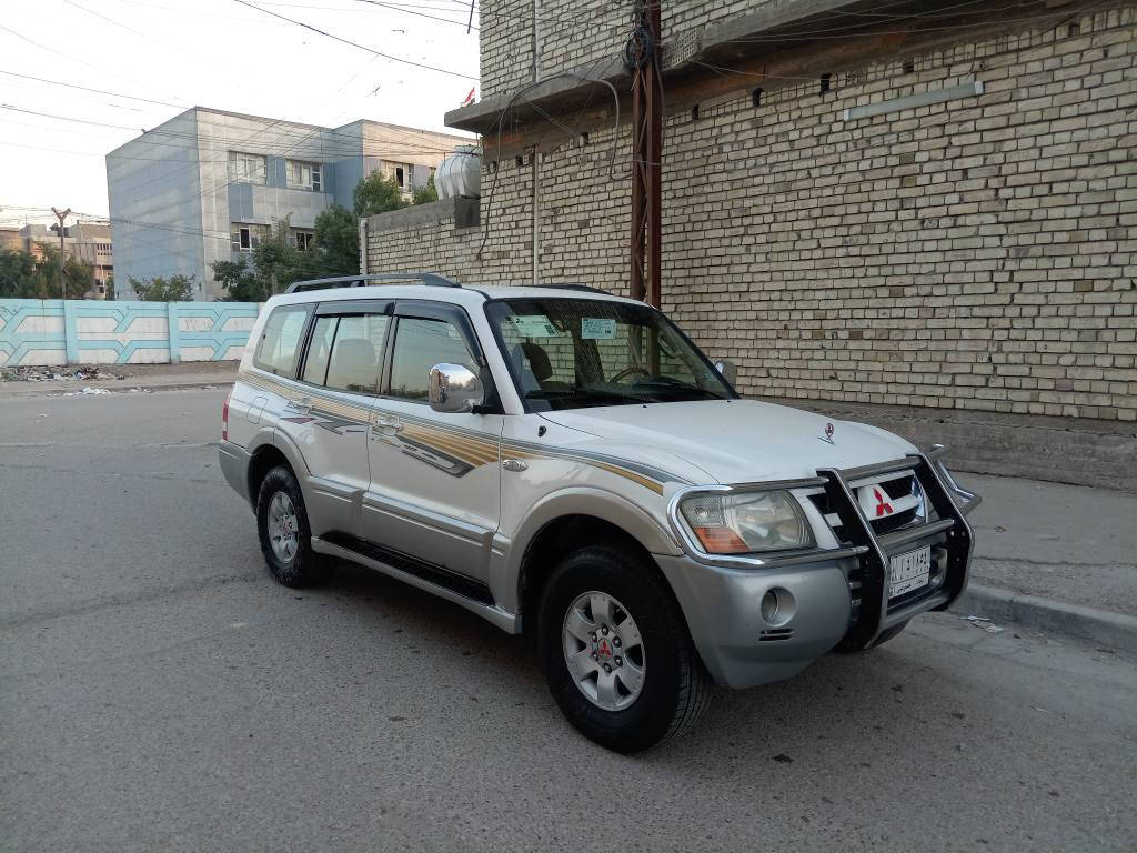 باجيرو موديل 2006 محرك 3300 ممتاز كير ممتاز حداديه جيده سياره تخم تاير جديد رقم بغداد تبريد شغال داخل لونين دركه صاج مري شفط السياره يوجد بيها صبغ ثلاث قطع بدون دواخل السعر 85 بيها مجال بسيط الاستفسار على هذا الرقم *********** محمد العنوان بغداد الشعب بغداد, العراق
