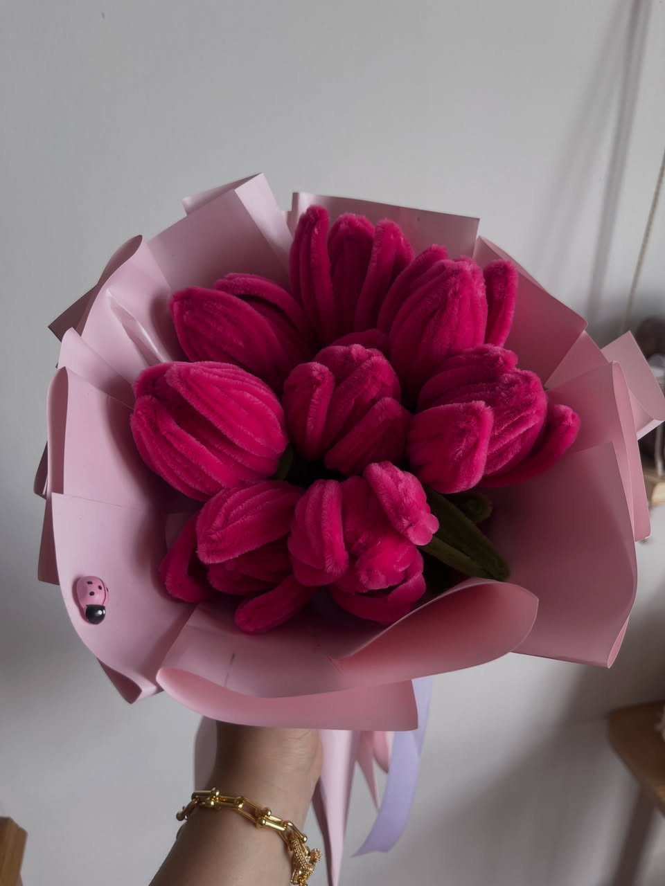 إذا تحبين الأشياء المختلفة والناعمة… هاي البوكية معمول إلك 🌷
ستايل جديد يخلي الطاولة أو الغرفة تبين أرتب وأفخم بدون ما يذبل ولا يخرب ✨
ألوانه هادئة وتفاصيله تخطف العين من أول نظرة 🤍

▫️أكو ألوان متعددة حسب ذوقكم
▫️تنسيق وتغليف حسب الطلب
▫️السعر 18 ألف 
▫️للحجز راسلونا دايركت 💌
#اكسبلور #اكسبلور_فولو #اكسبلور_explore #فالو #مشاهير


**إذا كنت صاحب هذا الإعلان وتريد حذفه لأي سبب، رجاءا أرسل رسالة إلى الدعم الفني**
