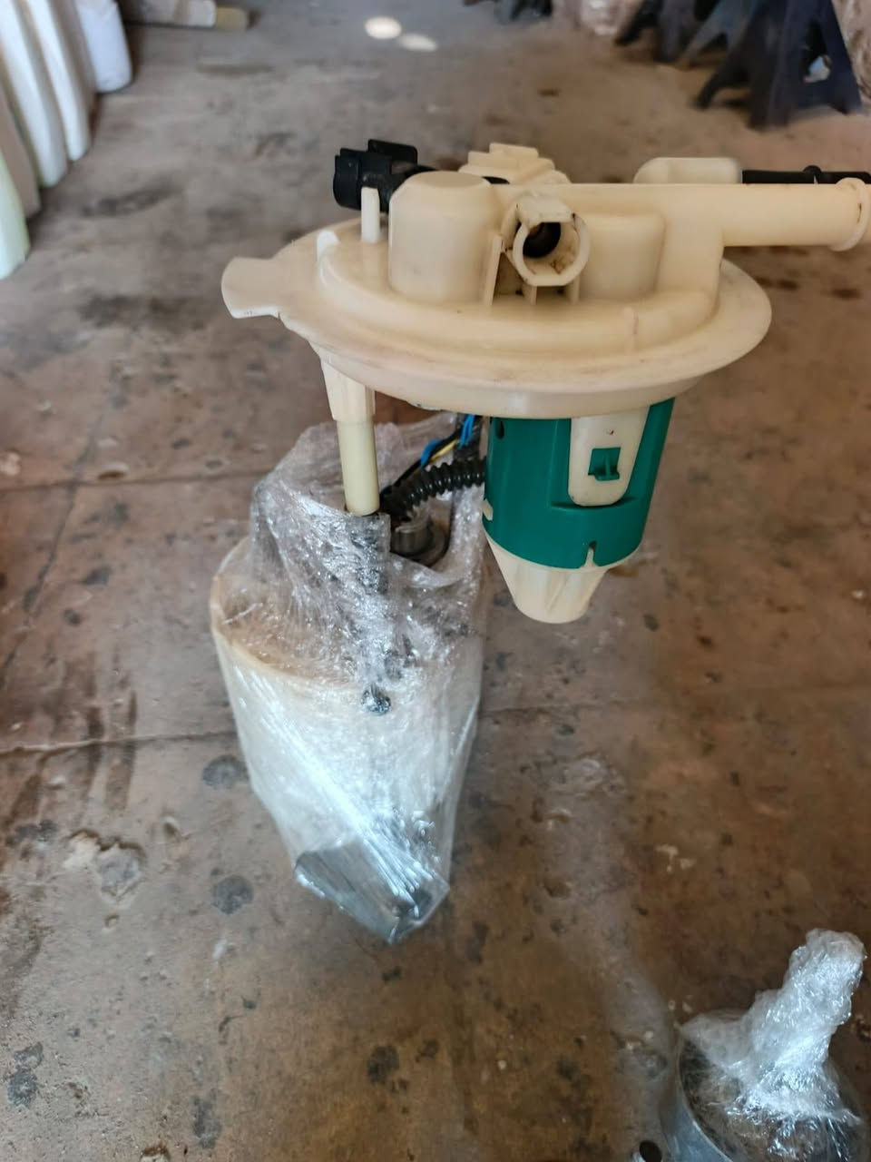 سلام عليكم فج امبالا خلفي
. 2012 2013. 
عبوه بانزين
عمبار 
اي بي اس 
دبت ماي 
يدت اشاره. 
سلف 12. 
بواري عمبار 
ماطور ماسحات 
ضاغطه 12. 
موجود جميع غراض الامبالا. انسب الاسعار
  العنوان سماوه  حي الصناعي 
شارع الأمريكي محل نضوري الحداد 
  ***********
***********.
