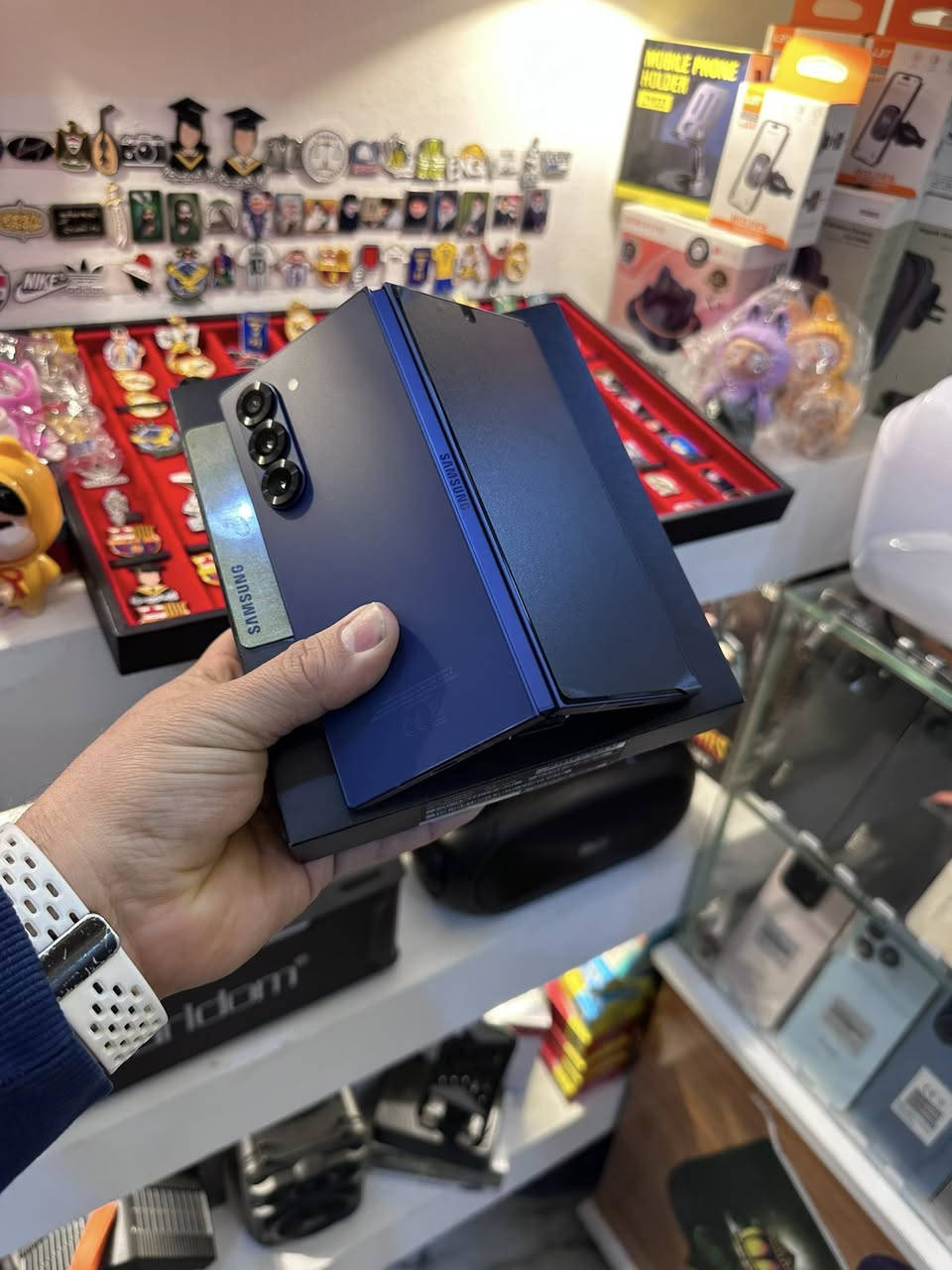 سامسونج Z fold 6
جهاز كلش نظيف استعمال قليل 
شرط زلغ واحد مابيه 
تجي وشوف بعينك 
ملحقات كامله 
سعره مليون و 75
بغداد حي العامل
***********
