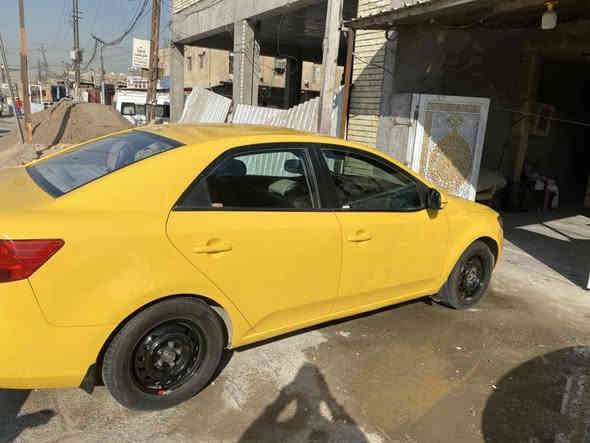 فورتي 2011
سيارة جاهزة 
مابيها اي نقص 
تخم تاير 
صدر 
صبغ جديد 
حادث امريكا 
باب وجاملغ شوية خلف سايق
دوشمة جديدة 
تبريد جديد 
كهربائيات كاملة
السعر 92 بيها مجال 
***********
العنوان الامين
