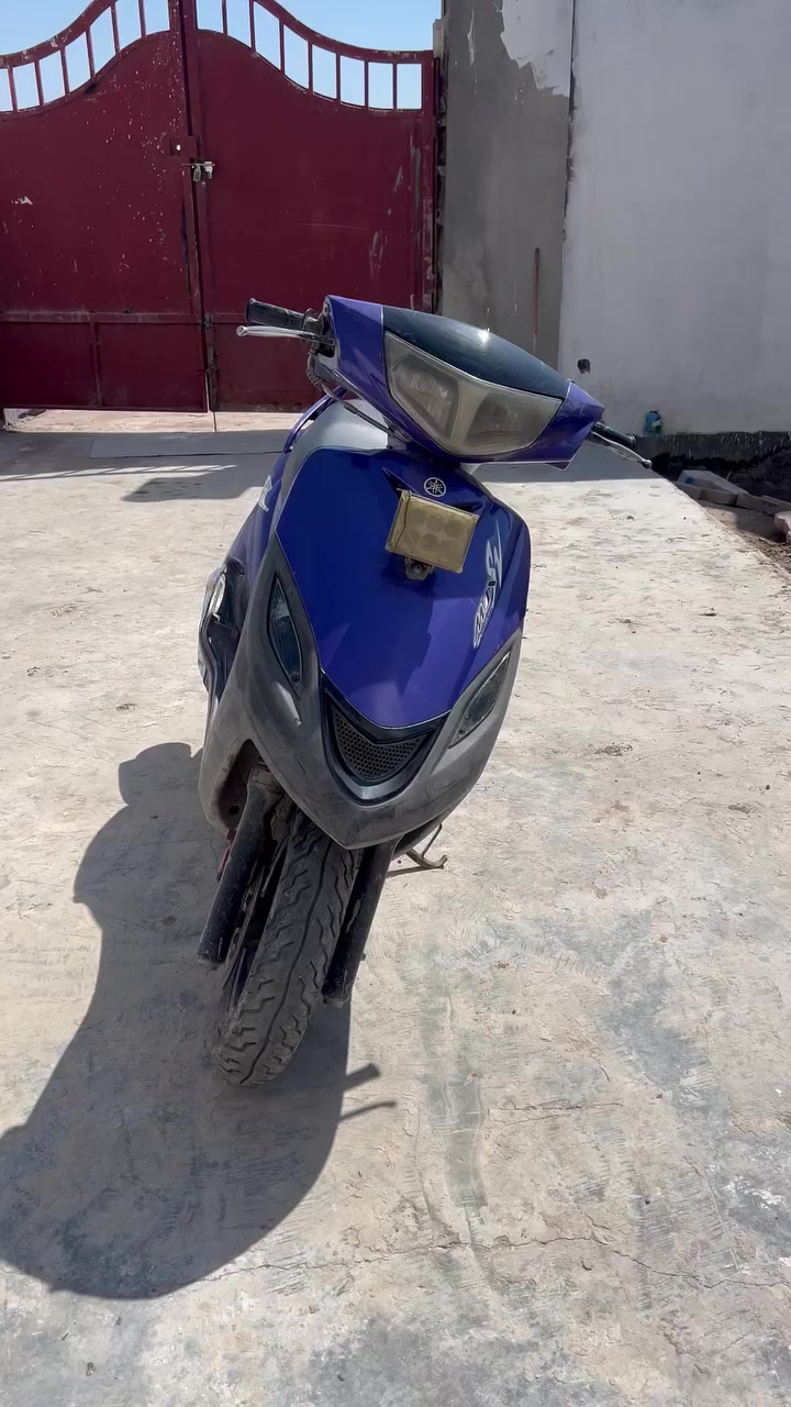 السلام عليكم ماكس 140 للبيع الدراجه (كايمه) الدراجه كهربائياتها كلها شغاله ونضيفه ومكينتها ناعمه (ممفتوحه) اوراقها كامله مكاني الصابيات او الدوانم مال شعله السعر  300  التواصل خاص ومتوفر واتساب ***********
