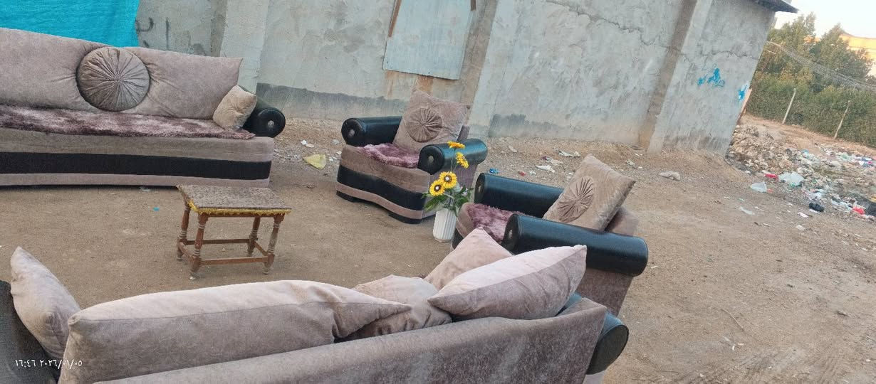 سلام عليكم تخم 5قطع للبيع السعر 500 اي ستفسار دكو عل رقم ***********
