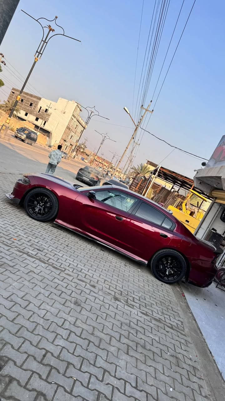 جارجر موديل ٢٠ اس ارتي حادثة جاملغ وبنيد فول مواصفات عدة الفتحة محرك ٦ ٤٠٠ السعر ٢٠٠ وبيها مجال ***********
