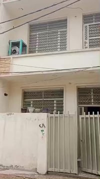 دار للإيجار • خلف الكوخ