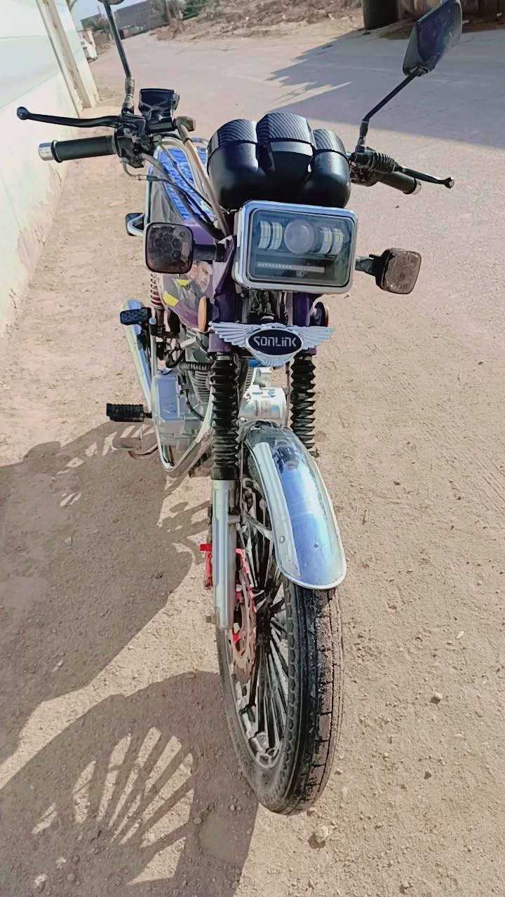 دراجه سيفان 2025 خمسه كير برغي ما مفتوح بيهه المكان ديوانيه قضاء الشافعيه ‏السعر خاص ‏‪***********‬‏
