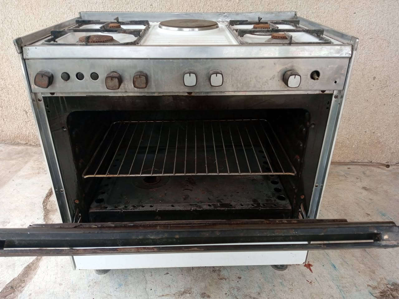 طباخ عشتار للبيع نضيف العيون كلهن شغالات
الفرن مالته يشتغل الفوك والجوه السعر خاص


**إذا كنت صاحب هذا الإعلان وتريد حذفه لأي سبب، رجاءا أرسل رسالة إلى الدعم الفني**