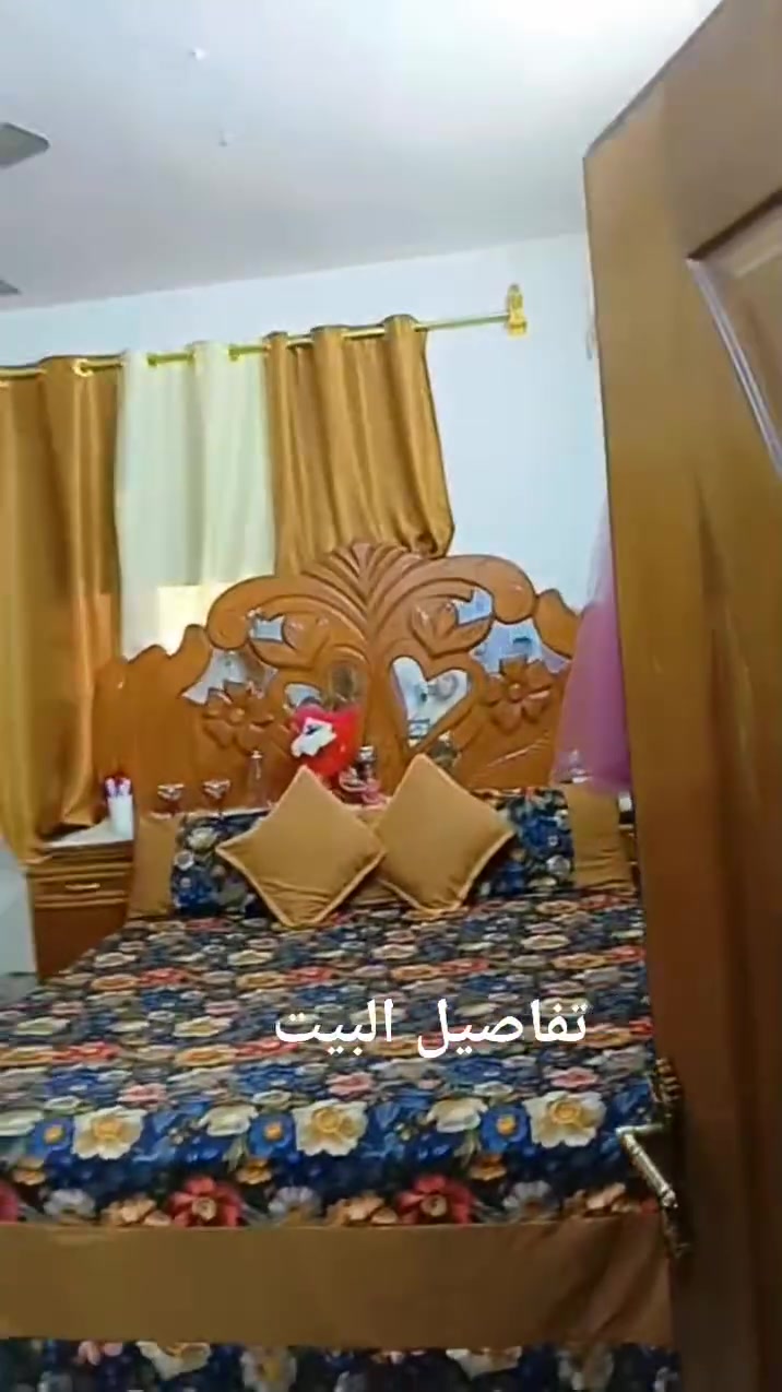 من رخصت الادمن 
سلام عليكم موجود بيت مساحته700 في منطقت الشيخ حمد نزلت جميل الويس للستفتار ***********
***********
