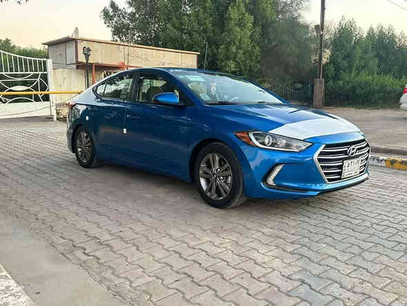 سلام عليكم ورحمة النترة لبيع موديل 2017سيارة جاهزة مكينة كير صدر تبريد كفالي الصبغ والضربة عدة الدعامية مصبوغة مكينة دوش 2000 السعر 127وبيها مجال مكان السيارة البياع الاتصال على ***********
