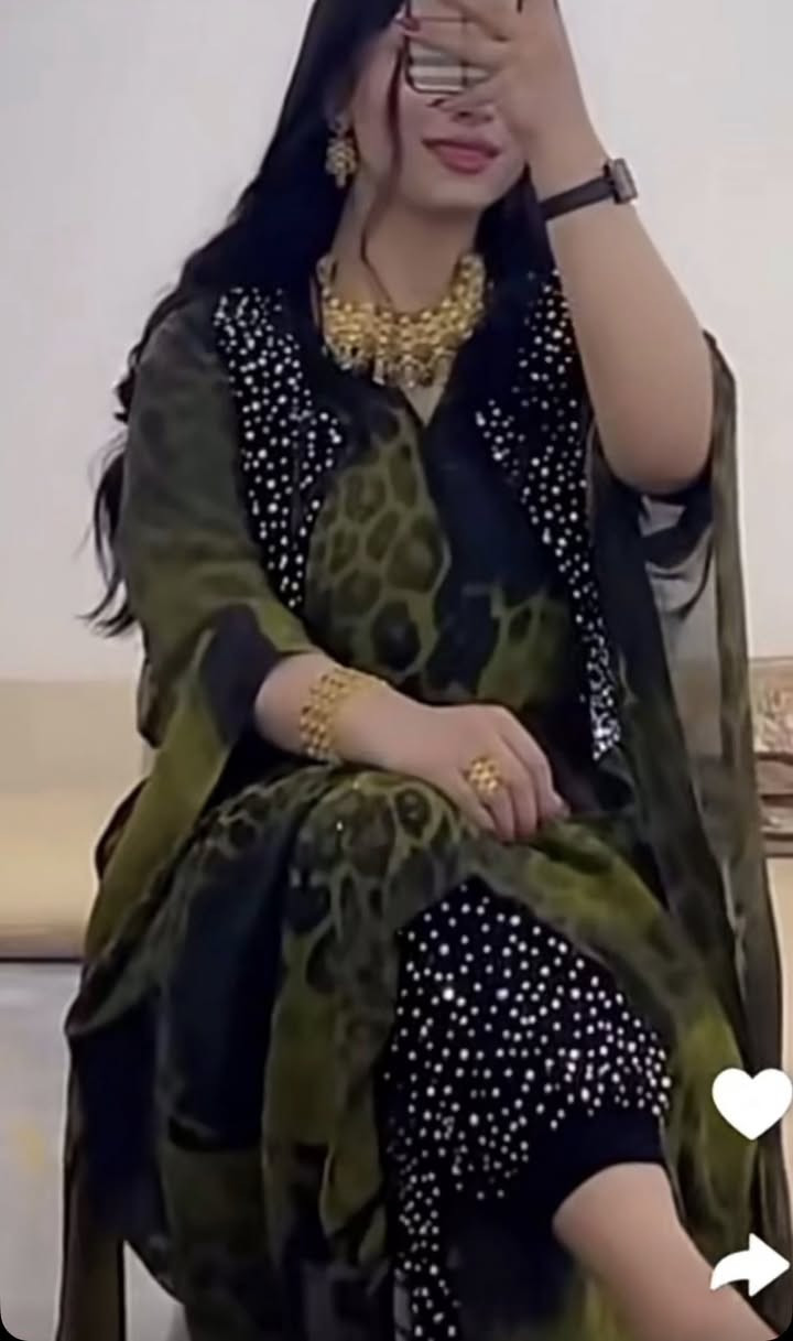 اگر ئه‌كاته‌وه‌ بۆ جه‌ژن❤️‍🔥
گه‌یاندن هه‌یه‌ 🚕
به‌ قوماشی قه‌یفه‌ و هاوینه‌ش ده‌یكه‌ین🥹❤️‍🔥


**إذا كنت صاحب هذا الإعلان وتريد حذفه لأي سبب، رجاءا أرسل رسالة إلى الدعم الفني**