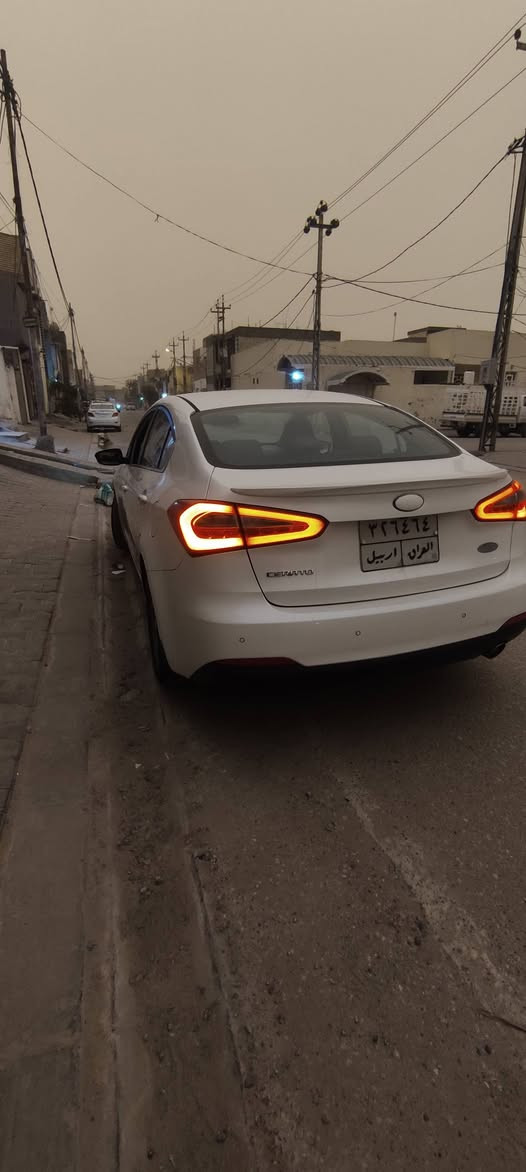 اسلام عليكم

  سيراتو 2013 شكل 14 السياره كفاله عده بارد 2 بيه
كير مكينه وحداديه كفاله   حداديه جديده سياره مال جناي 
الموصفات تحكم ستيرن دواسات رياضيه حساس امامي خلفي كامره اشاير بلمري المري شفط تكايه خلفيه 5 تجاوي تبريد قطعتين ثلاجه بلجكمجه 4 دسك نضام اي بي اس لد خلفي وامامي امامي ترحيب بلنهار كشنات الوره قلاب نضام سكيورتي ابلادي وجهاز انذار محرك 1600 6 نمر صالنصه رياضي يداات امطعمه نيكل كشاف زنون *********** هذا رقمي بي وتساب
