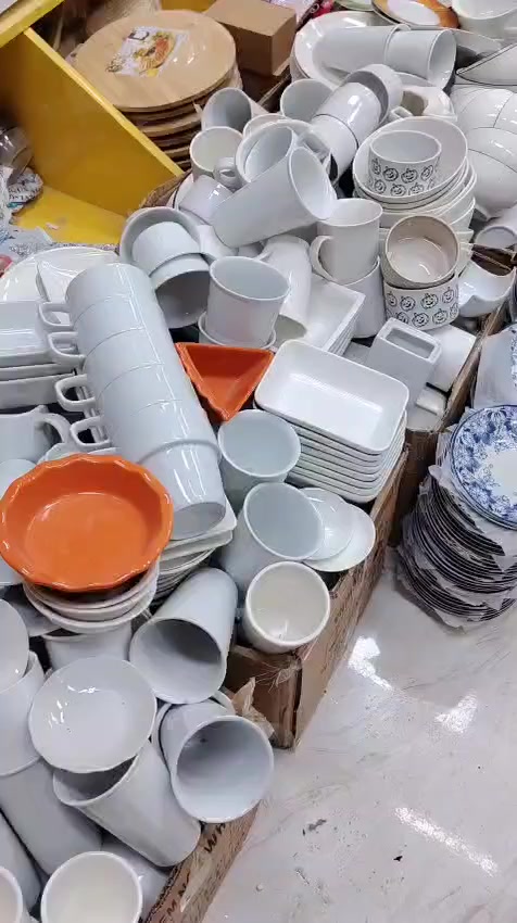 #جديد #السعر ،  بلاش فرفوري القطعه 250 فقط 🔥🔥
بلاش ليوم 🚶🚶
🔴🔴  يوجد توصيل داخل عفك  🔴🔴 
أهلا وسهلا بكم في مجمع الصادق ... 
⁦☎️⁩ ***********
العنوان 🔍 : الديــوانية - قضاء عفــك 
📌 - مقابيل كراج ال بدير بسايد ثاني ، خلف مرقد سيد حسن الياسري 
"
