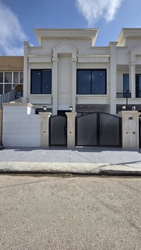 حي ٥ حساروك • ١٥٠م • ٥ غرف