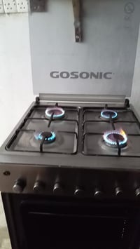 للبيع طباخ فرن شرط شغال 07502339800   07740923182