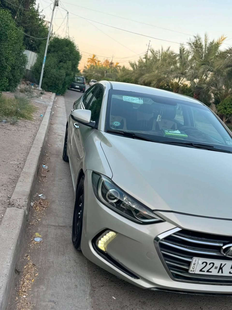 السلام عليكم
النترا موديل ١٧ امريكي ٢٠٠٠ دوش ماشية ٧٨ الف ميل حادثها بأمريكا حافة البنيد وباب الراكب الي يم السايق كلير من امريكا فقط و بيها التكمة الي يم باب الراكب الخلفي فقط  بالعراق السيارة جاهزة وكاملة ٣ مودات قيادة شاشة وكاميرا خلفية كروس مثبت سرعة تحكمات ستيرن تبريد خير من الله السعر ١١٥ $ 
للاستفسار ***********
