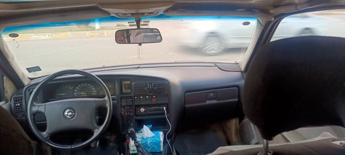 اوميكا موديل 93 حجم 20 سنوية لل29
مصبوغة جمالية بدون ضربه بدون خياسات!!
كير شاصي اكسل شرط!! بس المحرك بي تنقيص قليل
السعر 40 وبيها مجال !! المكان كركوك قضاء الدبس
للاستفسار اتصل بالرقم ***********
