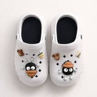 استعدي لتجربة فريدة من نوعها مع أحدث صيحات الأحذية العصرية. كروكس بتصم...