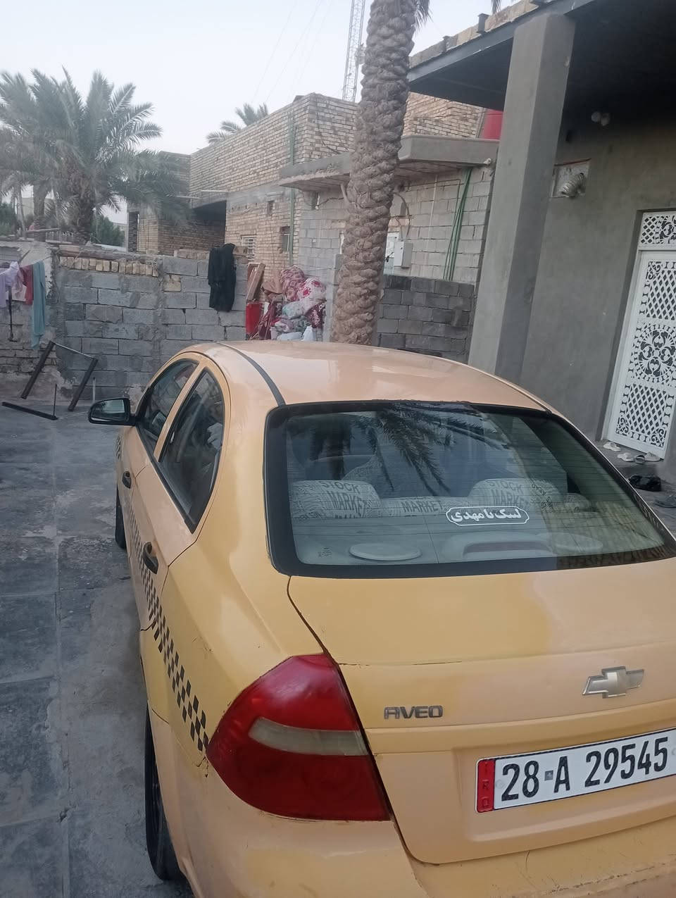 افيو موديل 10  خليجي مفتوح  كير عادي مصفرة هيئة وغرامات بية ضربة جاملغ الخلفي وال أمامي وباقي كفالة  تبريد عاطل  مكان السيارة  ديوانية للستفسار *********** واتساب السعر 48
